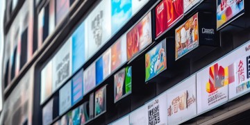 建筑外墙广告的管理归属，是物业吗？